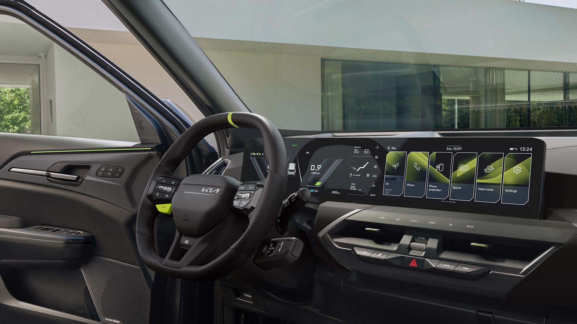 GT-Innenraum mit starken Kontrasten.